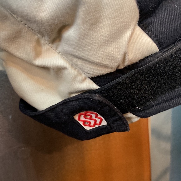 Special blend ski jacket with duck down. Squishy and comfy. Size M.  B6 - Picture 6 of 9